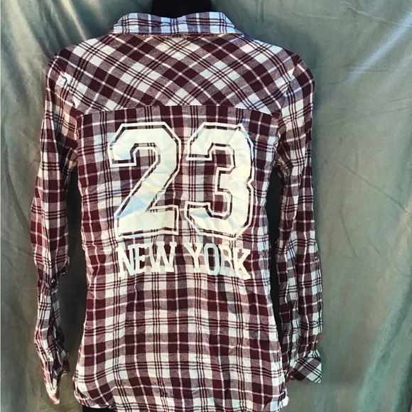 Charlotte Russe top size small ( box CR ) - Picture 2 of 2